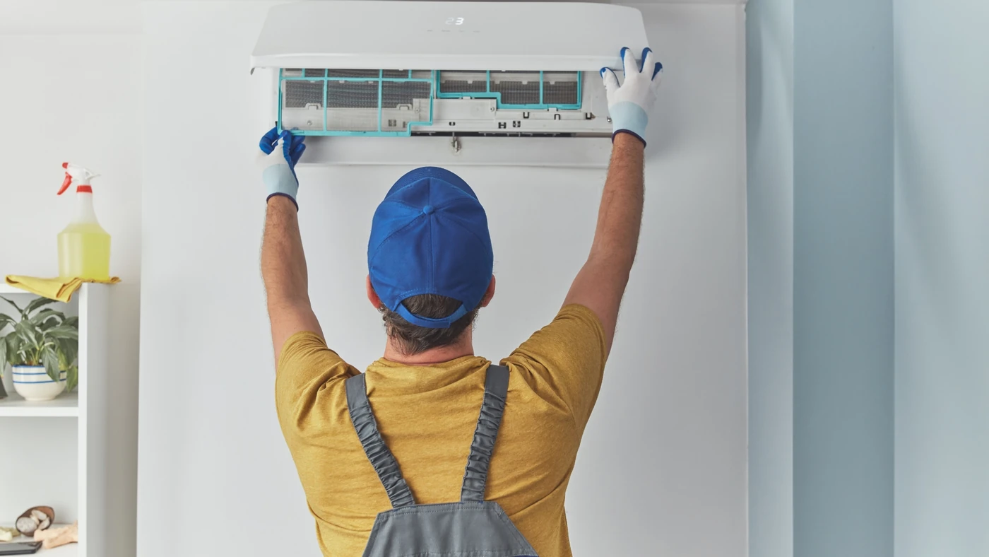 AC duct cleaning work improving indoor air quality and airflow in Dubai